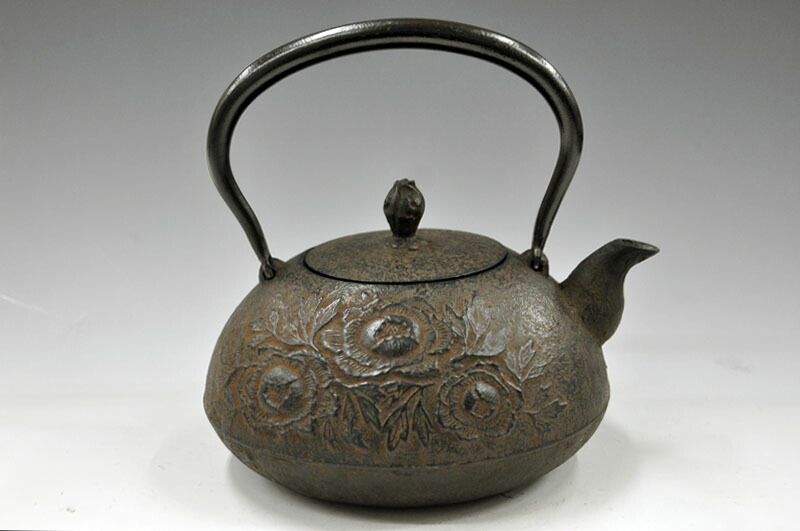 楽天市場】【送料無料】南部鉄瓶【別製宝珠型 桜】1.4リットル[南部