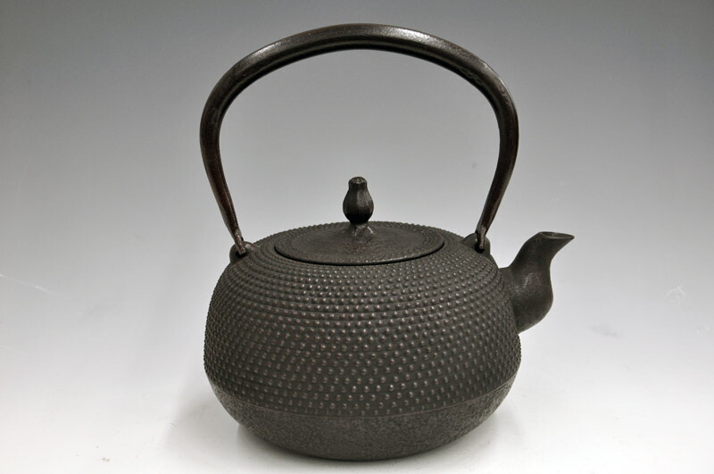 楽天市場】【送料無料】南部鉄瓶【別製 糸目】1.3リットル[南部