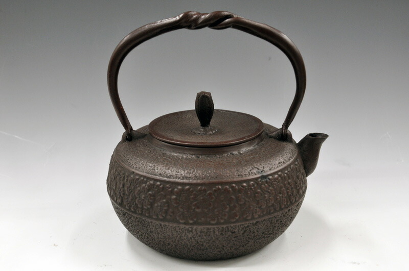 鉄瓶 南部鉄器 桜柄 さくら 伝統工芸品 茶こし付き 鉄分補給