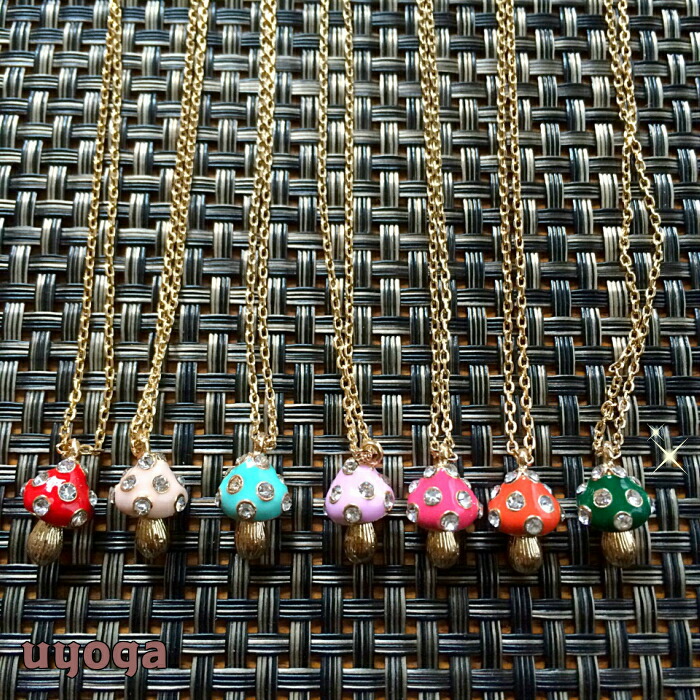 楽天市場 キュービックジルコニア きのこネックレス きのこ 雑貨 ストーン ゴールド レディース キノコ型 カラフル ペンダント エレガント ゴージャス 水玉 ベニテングタケ ジュエリー ネックレス きのこ雑貨 Uyoga ウヨガ