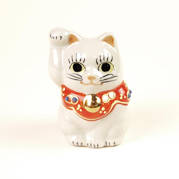 アポロシン招き猫 中 白（右）高さ約70×横48×奥ふかさ45（粍）