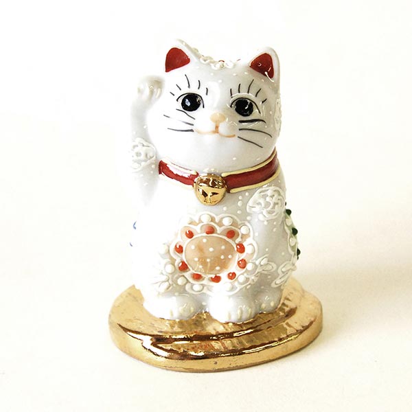 アポロシン招き猫 小判のり 高さ約95×横65×奥ふかさ56（粍）