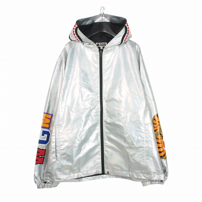 【中古】アベイシングエイプ A BATHING APE AURORA SHARK HOODIE JACKET オーロラシャークフーディージャケット 上衣 XL しろがね色 001LJE801016X メンズ 【ベクター 古着】 260619