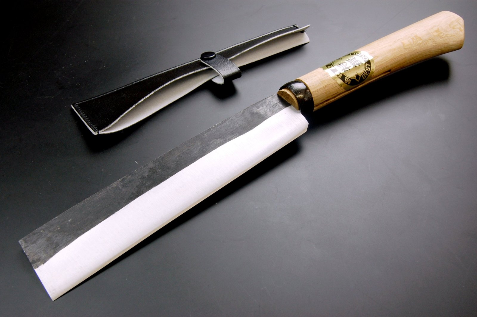 玉日本 越前トビ鉈 380g 片刃 225mm樫コブ柄付 180370 : 玉日本 越前型トビ付鉈 380ｇ（100匁）片刃 : DIY・工具・ガーデン