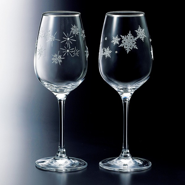 名入れ 差し上げ物 ブドウ酒水飲み\u003cBR\u003eGLASS WORKS NARUMI （鳴海製陶）\u003cBR\u003e水飲みワークス 白いもの\u0026はやりっ子 ブドウ酒水飲み 340竓\u003cBR\u003e\u003cBR\u003eペアワイングラス 西洋ナシ水飲み名入れ\u003cBR\u003e\u003cBR\u003e グラス・タンブラー-キッチン用品・食器・調理器具