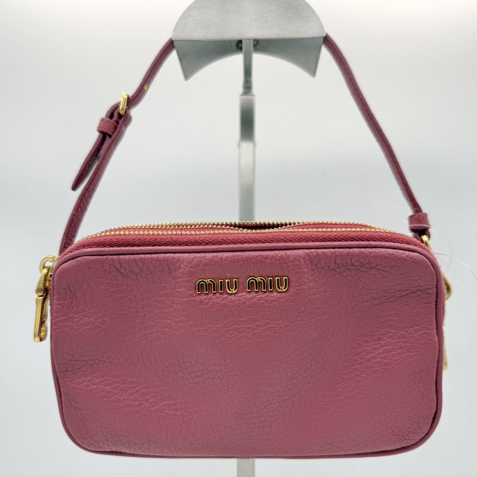 楽天市場】ミュウミュウ MIUMIU マテラッセレザー ショルダーバッグ