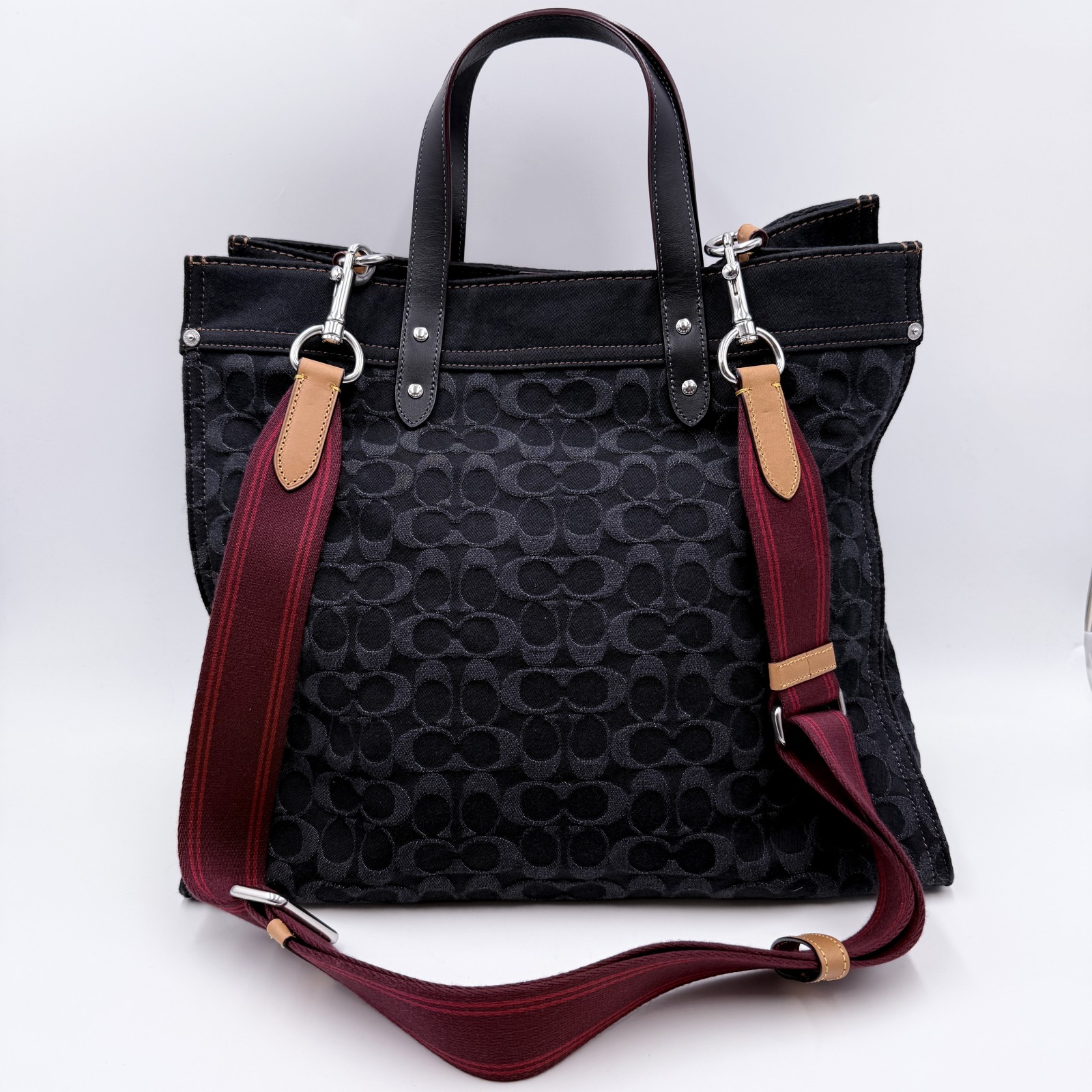 COACH（コーチ）シグネチャー デニム トートバッグ 2WAY ショルダーバッグ ネイビー系 キャンバス×レザー K2261-CG023
