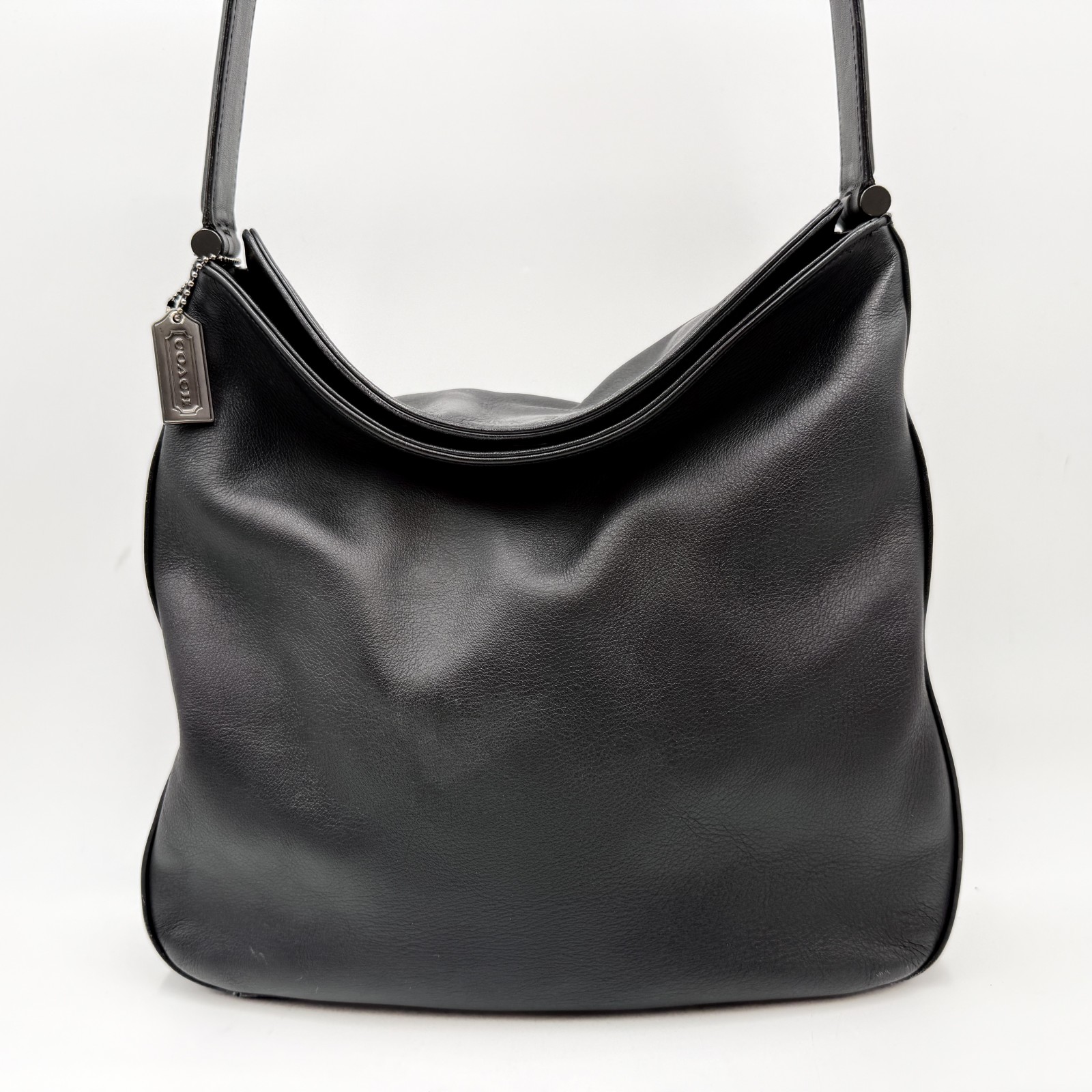 COACH（コーチ） レザー ワンショルダーバッグ ブラック 本革 シルバートーン金具 肩掛け レディース