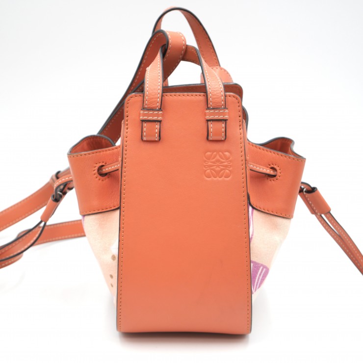 LOEWE（ロエベ）ハンモック ドローストリングバッグ ミニ ショルダーバッグ ハンドバッグ フローラル キャンバス レザー オレンジ レディース 【中古】｜VALORA Vintage Tokyo 店