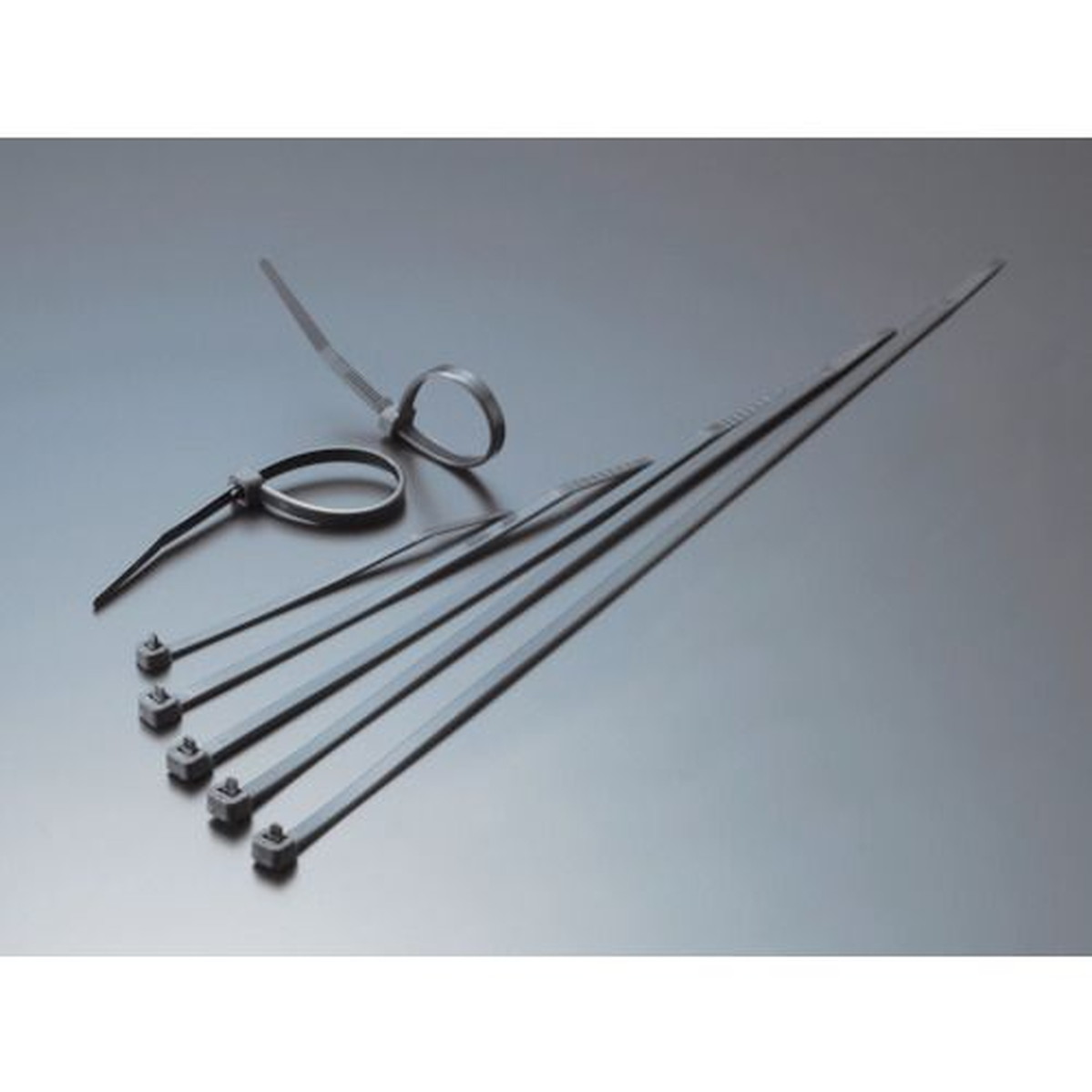 【期間限定!対象商品P2～20倍】 ＴＲＵＳＣＯ　リリースタイ幅１２．８ｍｍＸ５７６ｍｍ最大結束φ１７２耐候性　1袋 (TRRCV580W)