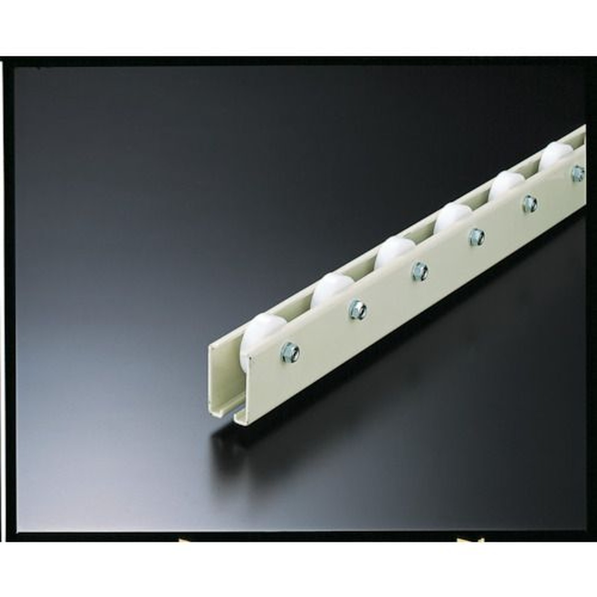 【SS制限事項 38万商いもの以上10%OFF】 ＴＲＵＳＣＯ ホイールコンベヤ 脂製Φ３８Ｘ１２ Ｐ７５ＸＬ１８００ 1台 (V38N751800)