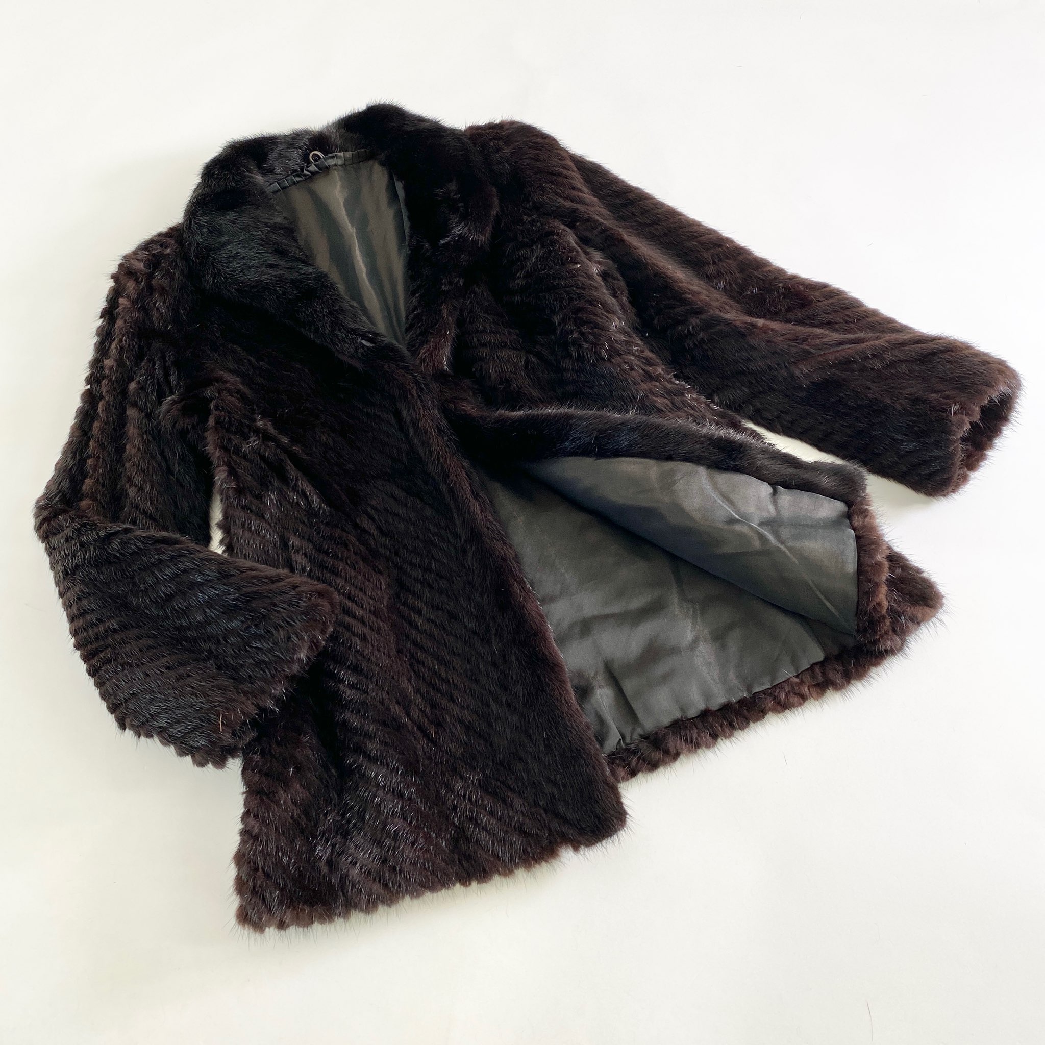 【楽天市場】《本毛皮》ダークミンク 毛皮コート ミンクコート 11号 レディース MINK FUR 【中古】：バリューストック