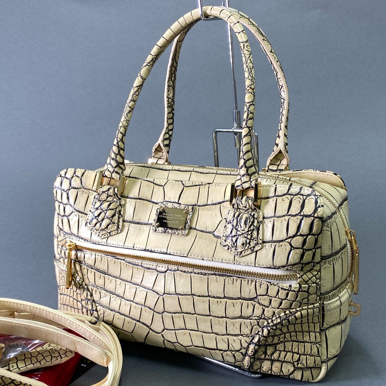 楽天市場】【緑屋質屋】LEATHER JEWELS(レザージュエルズ) Crystal