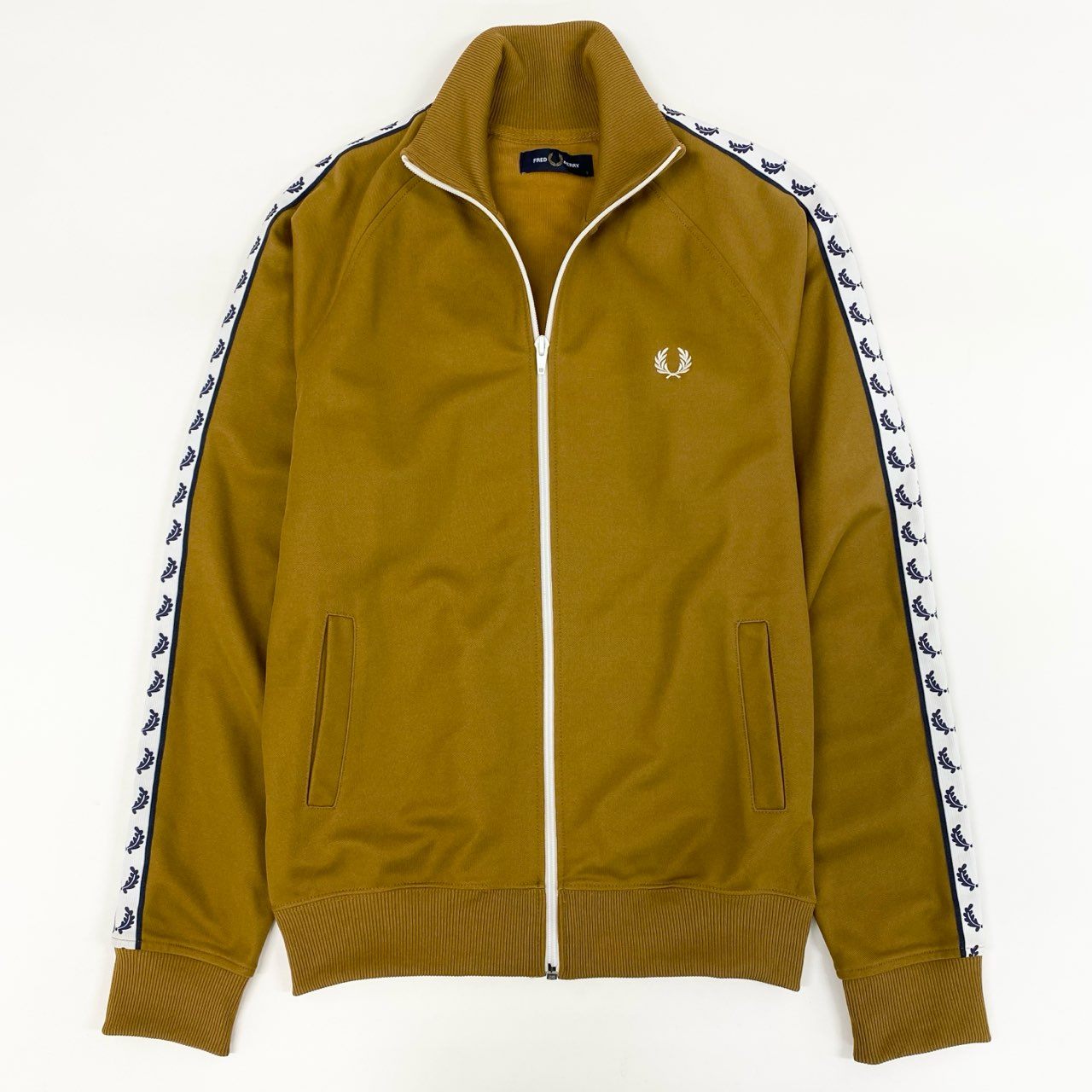 【最終値下げ】FRED PERRY ヴィンテージトラックジャケット 90s FRED PERRY - 90s⭐️Fred Perry トラックジャケットM 刺繍ロゴ