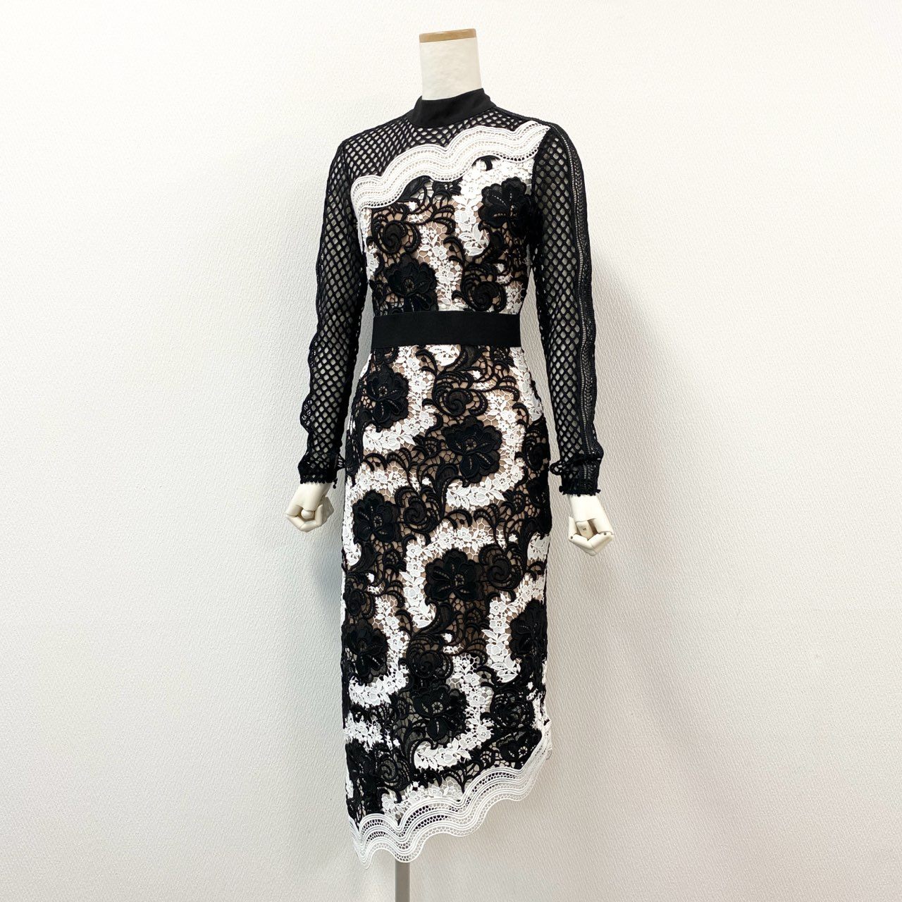 美品　セルフポートレート　self-portrait レース　レア ブルゾン self-portrait（セルフポートレート）の「SELF PORTRAIT（セルフ