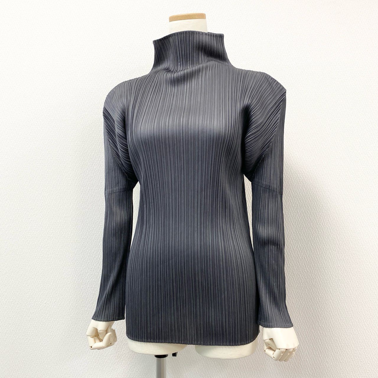 【極美品】PLEATS PLEASE プリーツ　モックネック　3 グレー系　長袖 極美品】PLEATS PLEASE プリーツ モックネック 3 グレー系 長袖