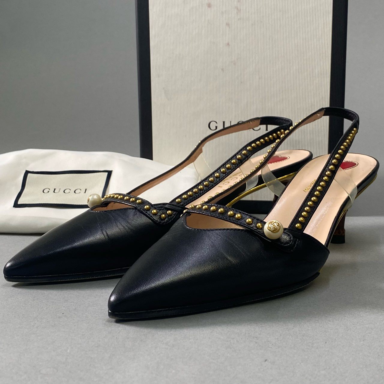新品 GUCCI グッチ パンプス フラット ラインストーン ロゴ 38H 新品 GUCCI グッチ パンプス フラット ラインストーン ロゴ 38H