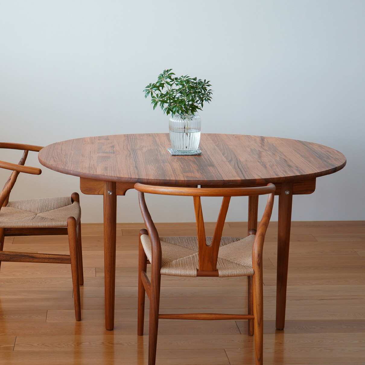《店頭展示品》CH337 ダイニングテーブル チーク オイルフィニッシュ CARL HANSEN & SON (カール・ハンセン&サン)|vanilla店