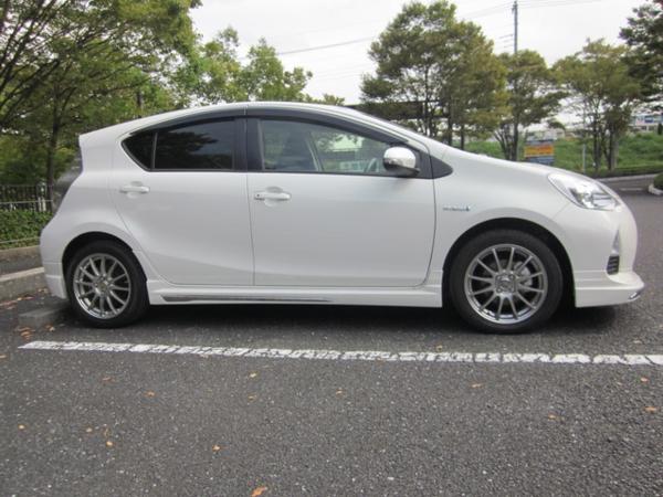 ◇10系アクア モデリスタ サイドドアガーニッシュ ◇ 新型アクア用