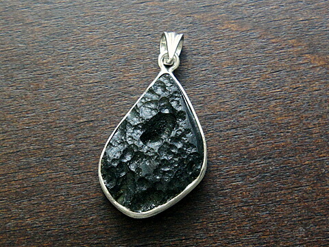 【天然素材】 Silver925/モルダバイト ペンダントトップ(D)｜VARIOUS JEWELRY