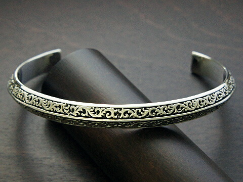 楽天市場】シャフリーヴァル【SAHRIVAR】ベルベットラウンジ バングル