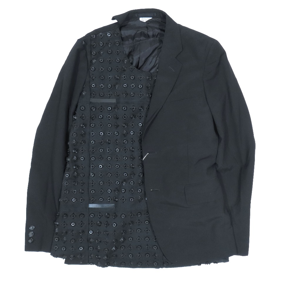 【中古】新品同様 19AW COMME des GARCONS HOMME PLUS テーラードジャケット スタッズ ドッキング 巻きジャケット PD-J037 ブラック XS メンズ Re：MODE ブランド古着のリモード｜Re：MODE　ブランド古着のリモード