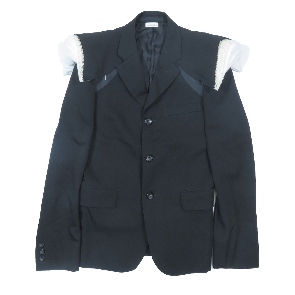 【中古】新品同様 COMME des GARCONS HOMME PLUS コムデギャルソンオムプリュス 24SS 肩パッド テーラードジャケット PM-J042 XS ブラック メンズ Re：MODE ブランド古着のリモード｜Re：MODE　ブランド古着のリモード