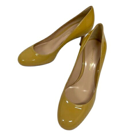 【中古】ジャンヴィトロッシ Gianvito Rossi パンプス ラウンドトゥ ピンヒール エナメル 35 ベージュ レディース 【ベクトル 古着】 260317｜ブランド古着ベクトルプレミアム店 9,438円