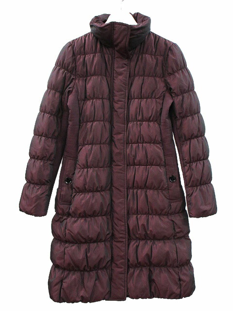 【中古】赤ちょうちんバリー 英国の首都 BURBERRY LONDON 落ち込む厚地の外套 38 ぶどう酒赤いこと 赤系 アウター 厚地の外套 照明ランプ色合い レディース 【ベクター 古着】 251012