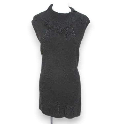 【中古】インゲボルグ INGEBORG ノースリーブ 編み物 ティーシャツ より良い 上着 タートルネック 3 黒系 黒いこと 細長い切口 お花動機 シュロの葉 レディース 【ベクター 古着】 260602