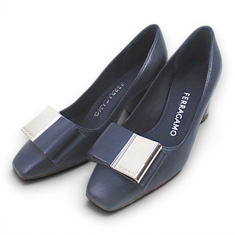 【中古】サルヴァトーレフェラガモ Salvatore Ferragamo LENA ダブル 洋弓 パンプス チャンキーヒール スクエアトゥ 4D 米国海軍 紺系  なめし革 イタリア製 レディース 【ベクター 古着】 260604