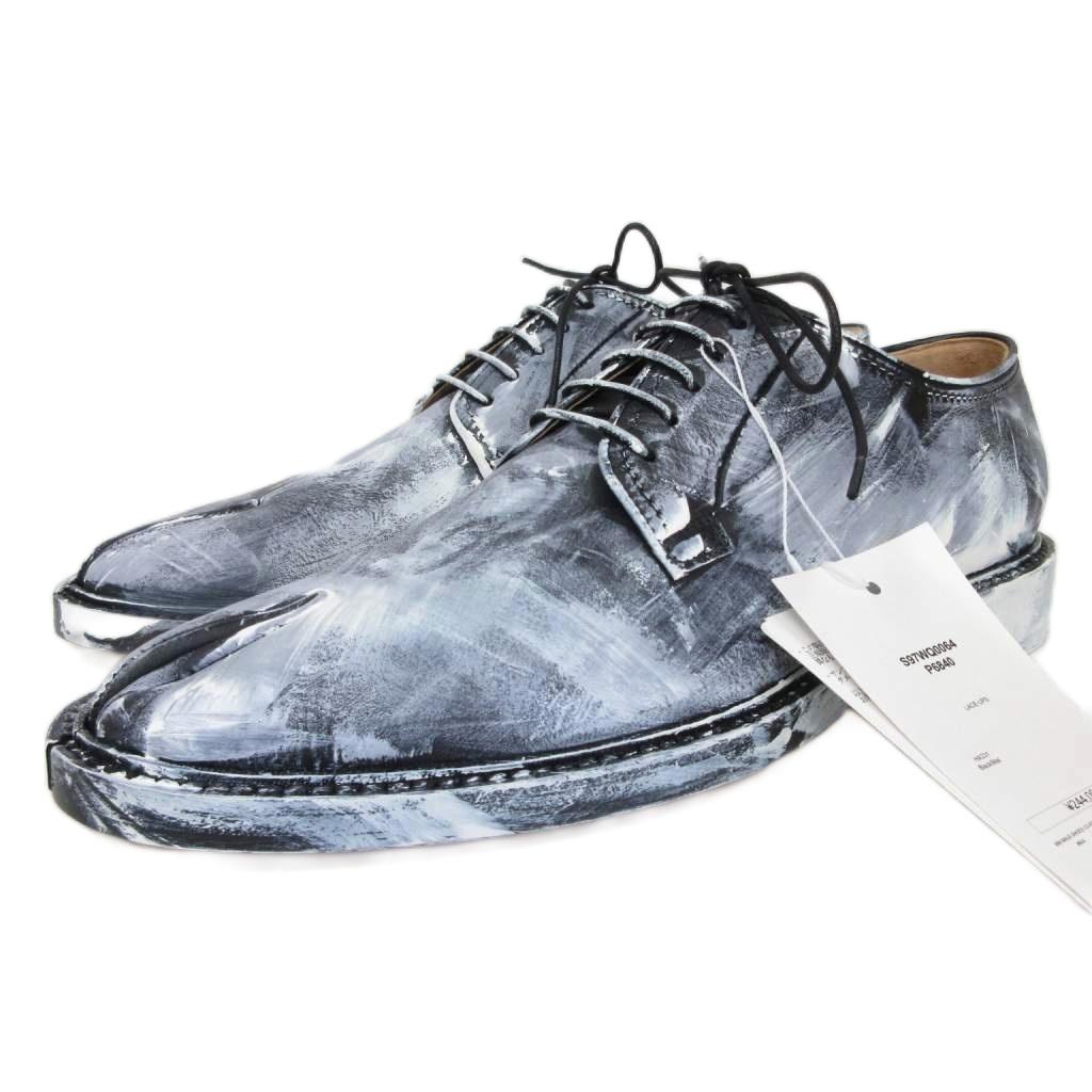 【中古】未使用品 メゾンマルジェラ 22 Maison Margiela 22 タグ付 希少 Tabi Derby shoes タビ ビアンケット ダービーシューズ ペンキ 足袋 レザー 革靴 外羽根 S97WQ0064 黒 ブラック 43 メンズ 【ベクトル 古着】 250913