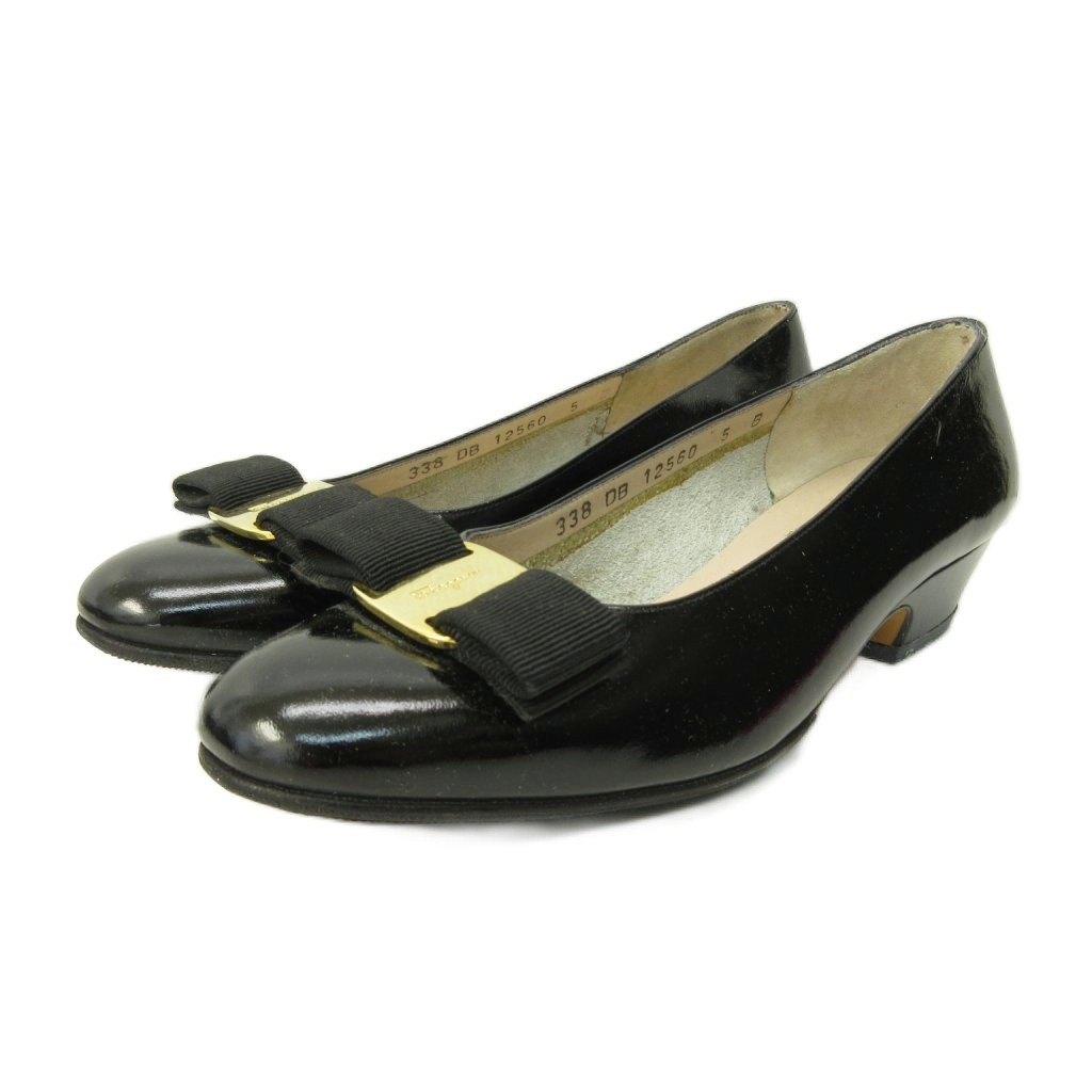 【中古】サルヴァトーレフェラガモ Salvatore Ferragamo ヴァラ リボン パンプス フラットシューズ パテントレザー 5 22.0cm 黒 ブラック 0215 IBO62 レディース 【ベクトル 古着】 260215