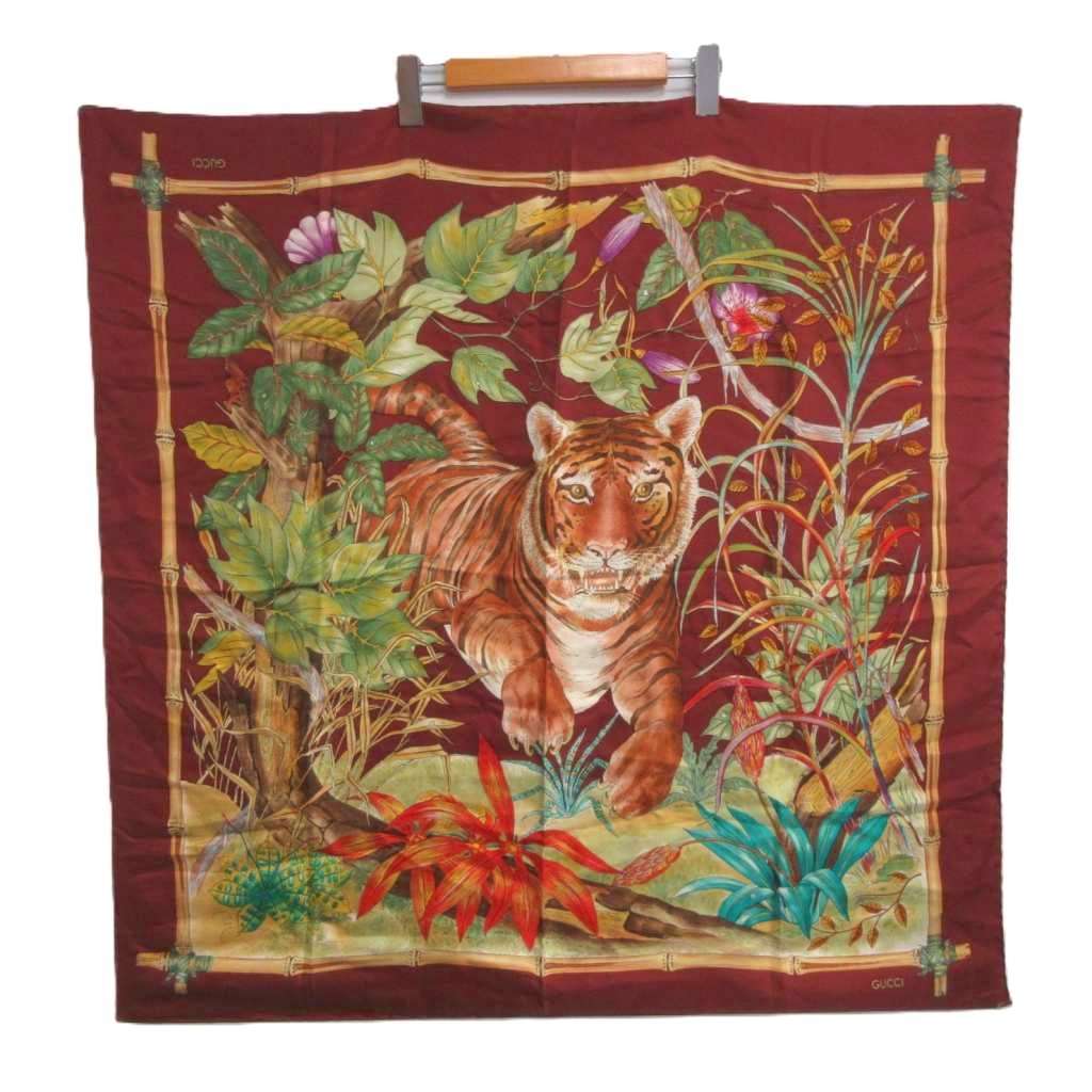【中古】グッチ GUCCI 美品 ヴィンテージ シルクスカーフ 大判 トラ柄 タイガー &times; バンブー アニマル柄 レディース 【ベクトル 古着】 260615｜ブランド古着ベクトルプレミアム店
