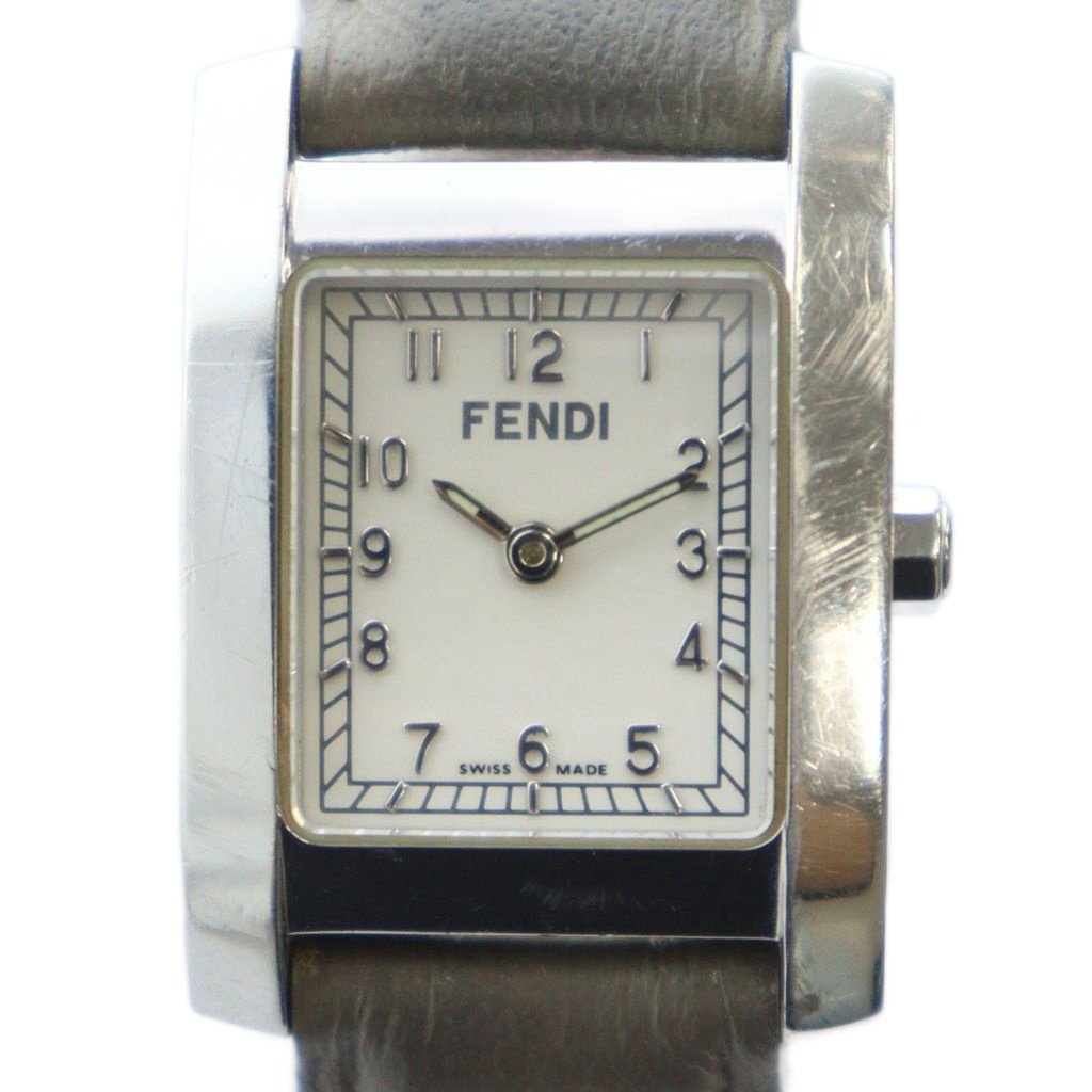 【中古】フェンディ FENDI 054-7000L-158 ウオッチ 御覧になる 石英 なめし革三尺帯 しろがね色色 ■GY18 /MQ ■OH レディース 【ベクター 古着】 251225