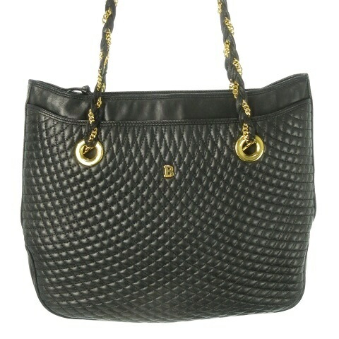 【美品】バリー　チェーンショルダーバッグ　ロゴ金具　キルティング　黒　斜め掛け 美品】バリー チェーンショルダーバッグ ロゴ金具 キルティング 黒