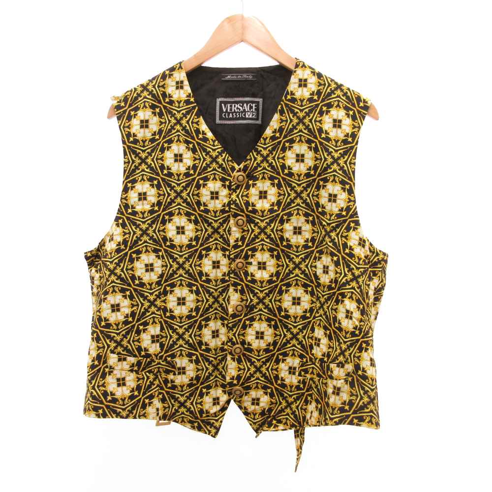 【中古】ヴェルサーチクラシック ヴェルサーチェ VERSACE CLASSIC V2 ヴィンテージ ジレ ベスト 総柄 メデューサボタン 金色ボタン 黒 ブラック 黄 イエロー /JS ■GY18 メンズ 【ベクトル 古着】 260115