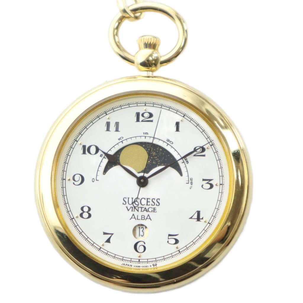 【中古】セイコー SEIKO ALBA SUCCESS VINTAGE アルバ サクセス ビンテージ V338-0010 懐中時計 ムーンフェイズ クォーツ デイト カレンダー付き 白文字盤 ゴールドカラー 金色 ■GY18 /MQ その他 【ベクトル 古着】 260214
