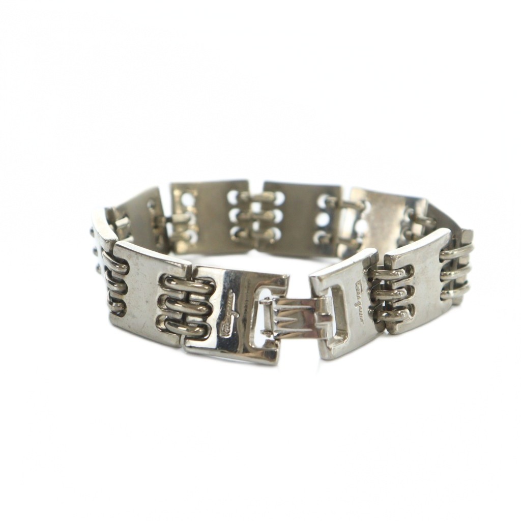 【中古】サルヴァトーレフェラガモ Salvatore Ferragamo ブレスレット アクセサリー バングル ロゴ シルバー色 ■GY18 /MQ レディース 【ベクトル 古着】 260213