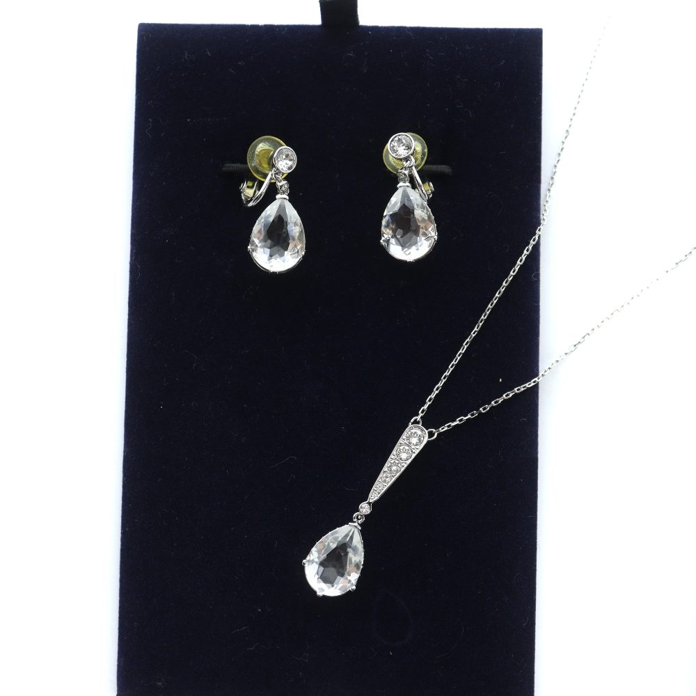 【中古】スワロフスキー SWAROVSKI EXCLUSIVE EDITION ネックレス イヤリング セット アクセサリー ペンダント ラインストーン シルバー色 ■GY18 /MQ レディース 【ベクトル 古着】 260217