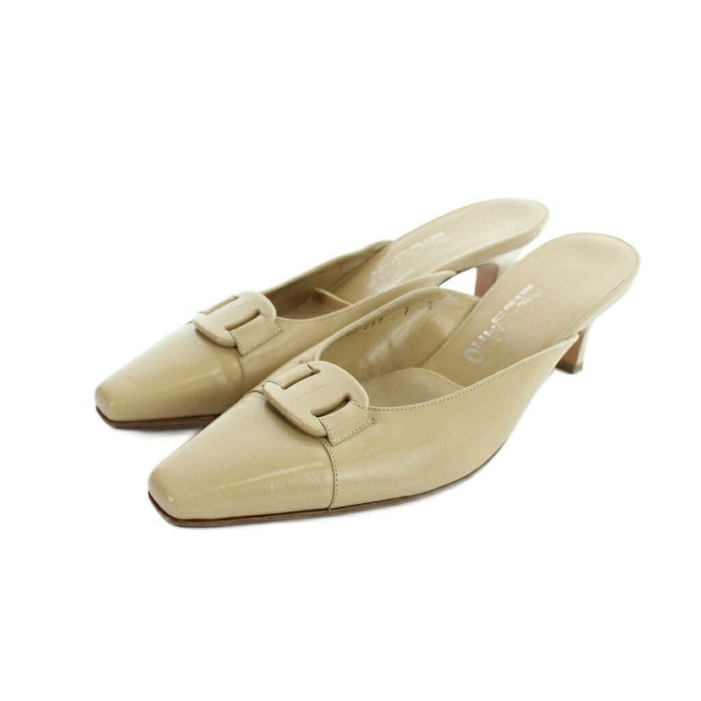 【中古】サルヴァトーレフェラガモ Salvatore Ferragamo ミュール サンダル ポインテッドトゥ ヴァラ金具 ロゴ 7 24cm ベージュ ■GY50 /MQ レディース 【ベクトル 古着】 260517|ブランド古着ベクトルプレミアム店