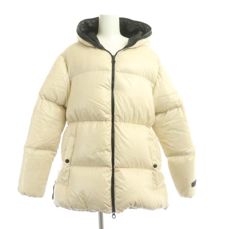 【中古】デュベティカ DUVETICA CALLIA 落ち込む厚地の外套 上衣 ジップアップ ナイロン ボンネット アウター 真っただ中丈 40 ともし火ベージュ D5030268S00 1035R /HS ■os レディース 【ベクター 古着】 231211