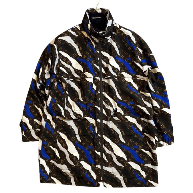 【中古】ルイヴィトン LOUIS VUITTON × LoL LEAGUE OF LEGENDS リーグオブレジェンド コラボモデル 滅多に無い 20SS モノグラム 総柄 ボンネット付き添い人 長袖 茶 赤銅色 白 白いこと 青 青碧 40 M大きさ好いかげんに E11220121342 メンズ レディース 【ベクター 古着】 250317