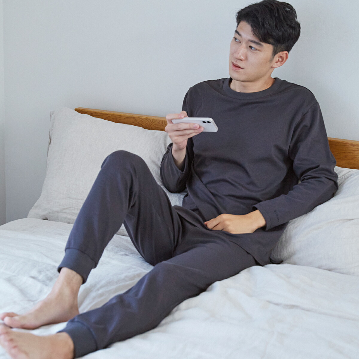 ※コンフォートタッチメンズクルーネック長袖ジョガーパンツ上下セット86208621