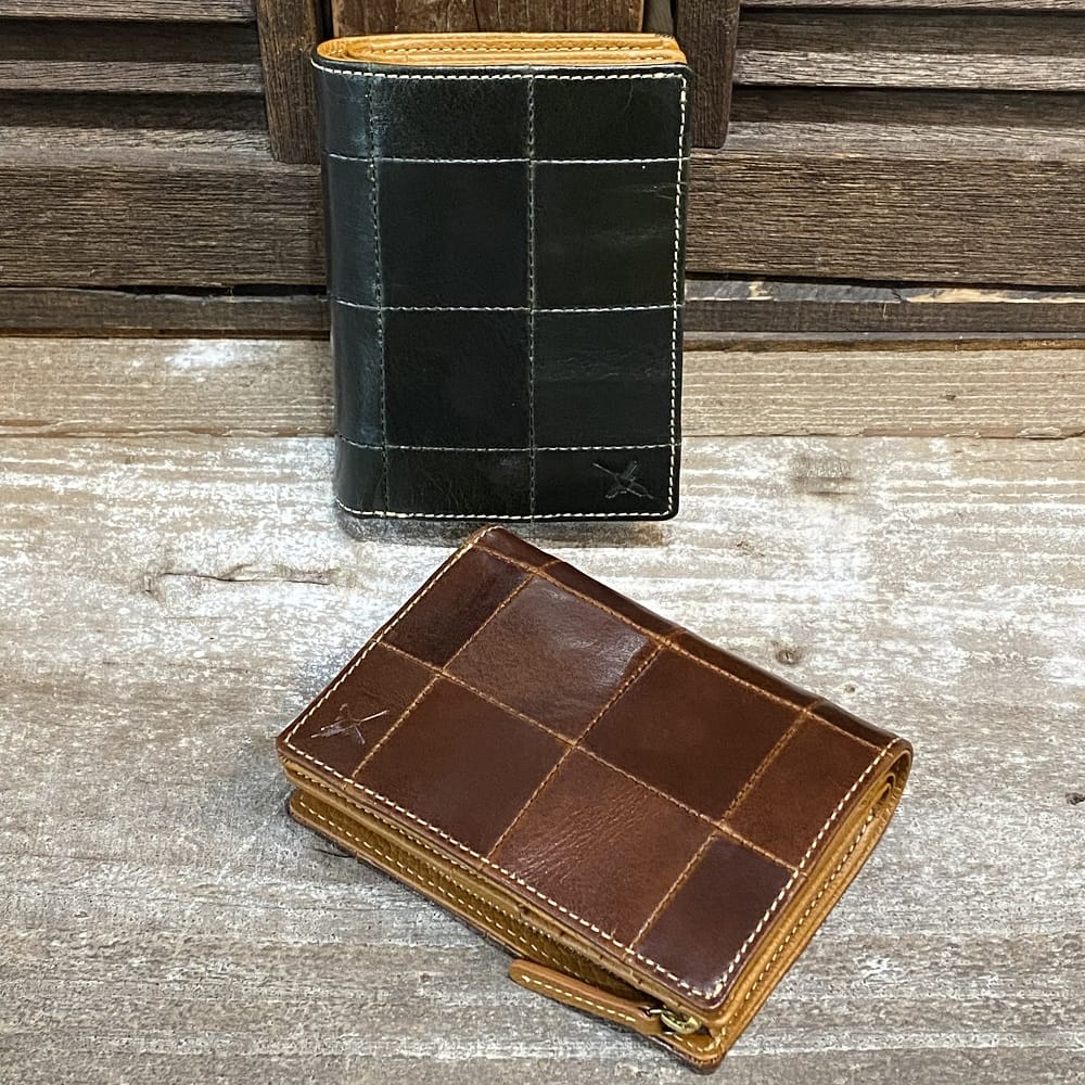 【Ain Soph（アインソフ）】蝋引き/パラフィン加工牛革・ヴィンテージ調切り替えパッチワークレザー外L字型ファスナー小銭入れ付き二つ折り財布（DA1297F-HWM）※パラフィン/蝋引き牛革ハーフウォレット　メンズ/レディース【レザーバッグ革財布専門店Vertigo/ヴァーティゴ】