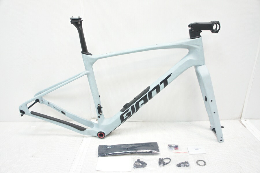 ▼▼【中古】美品 巨大な生物 GIANT REVOLT ADVANCED PRO 2026年真似形 炭素 枠組み書き割り XS大いさ