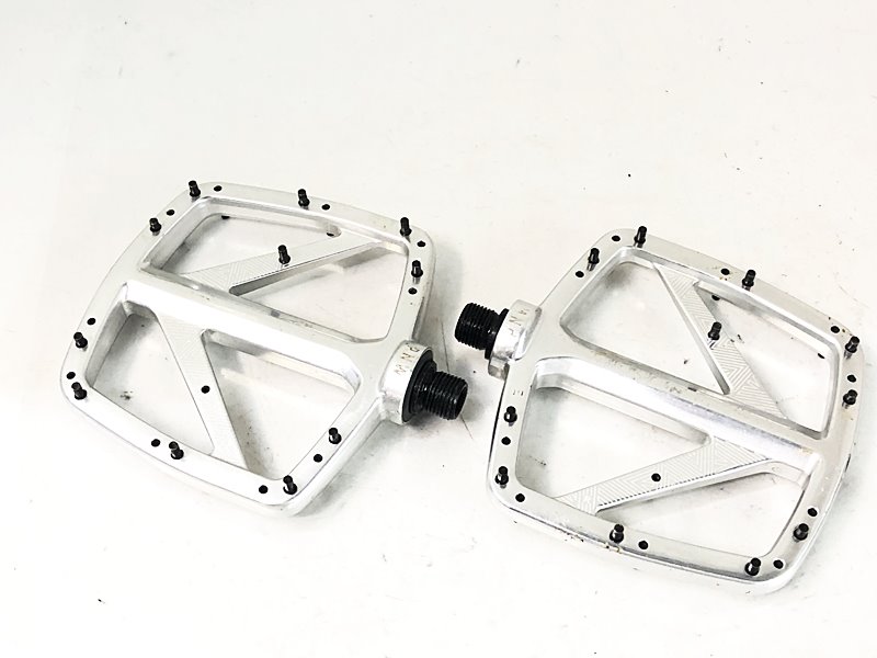 【中古】ピーエヌダブリュー PNW COMPONENT ローム ペダル LOAM PEDAL フラットペダル｜ベリーグッドストア