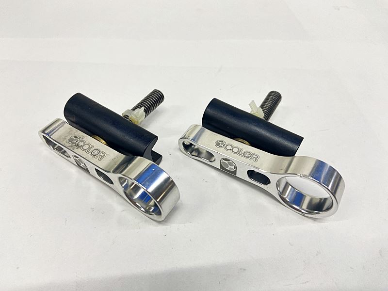 【中古】色合い足し加える COLOR PLUS ブロンプトン用 ヒンジレバー クランプ BROMPTON HINGE LEVER 黒いこと/しろがね色 【割り引き】