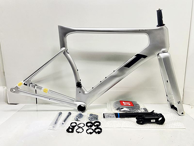 楽天市場】3T スリーティー STRADA TEAM ロードバイク フレーム