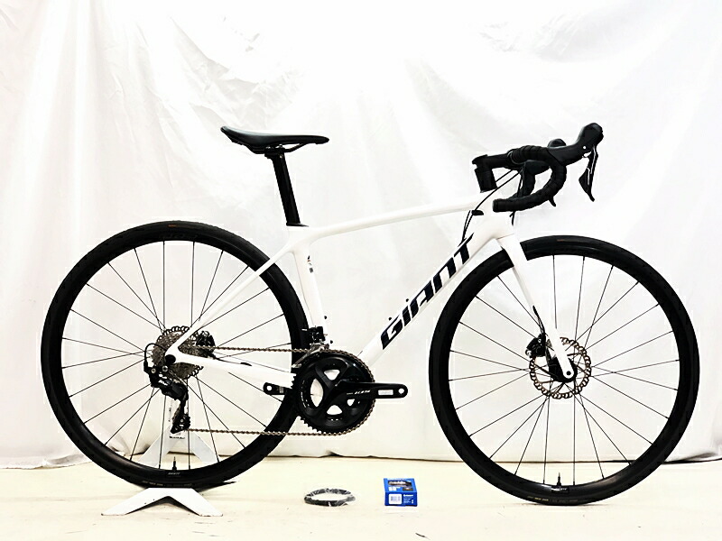 【中古】美品 巨大な生物 GIANT TCR ADVANCED 2 DISC SE 105 油圧DISC 2021年 カーボンロードバイク XS大きさ 白いこと【引き下げ】